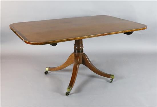 A Regency rosewood banded mahogany breakfast table, W.5ft 1in. D.3ft 3in